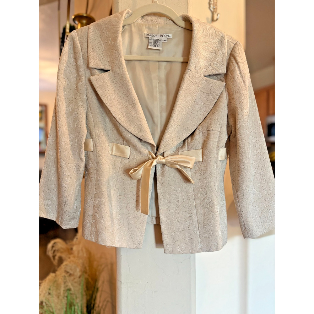 Maggy London Women's Ivory Jacquard Tie Front Blazer Size 8 Vintage